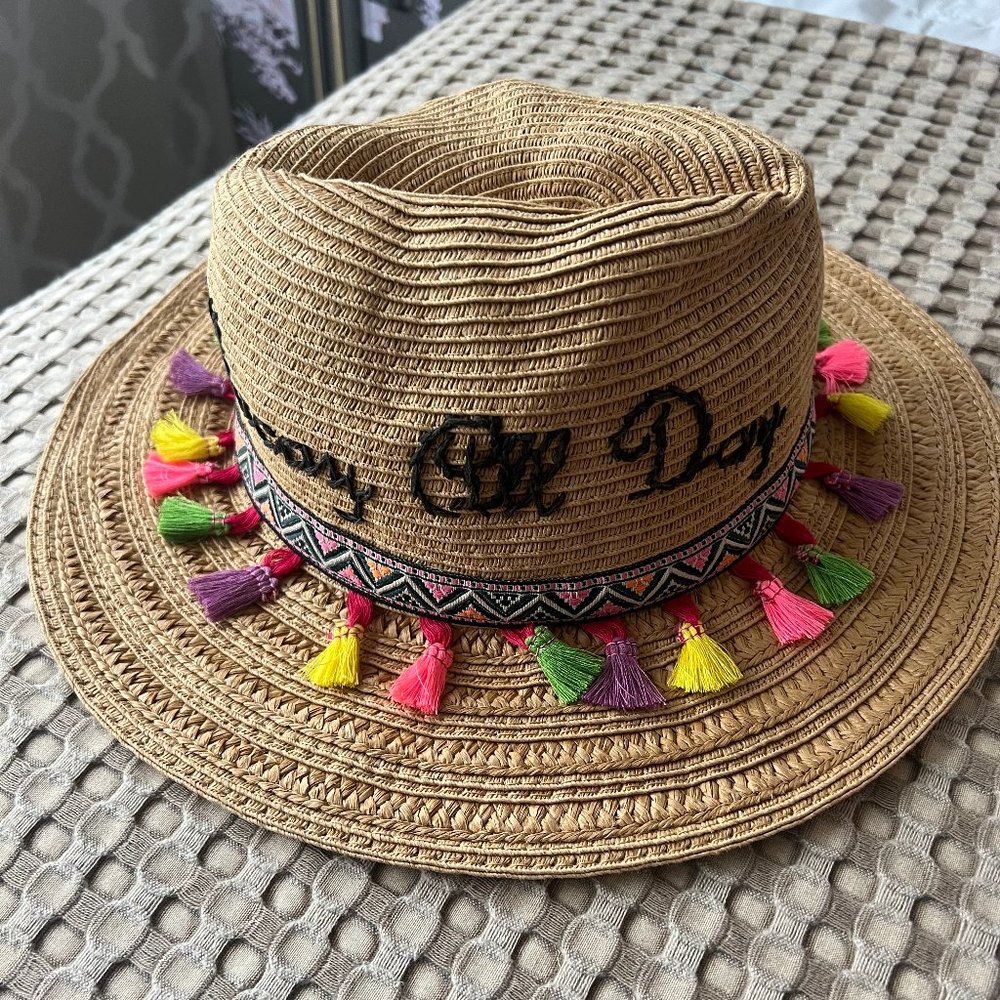 Betsey Johnson "Vacay All Day" Beach Hat